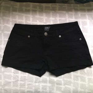 Shinestar L black denim shorts STRECHY COMFY